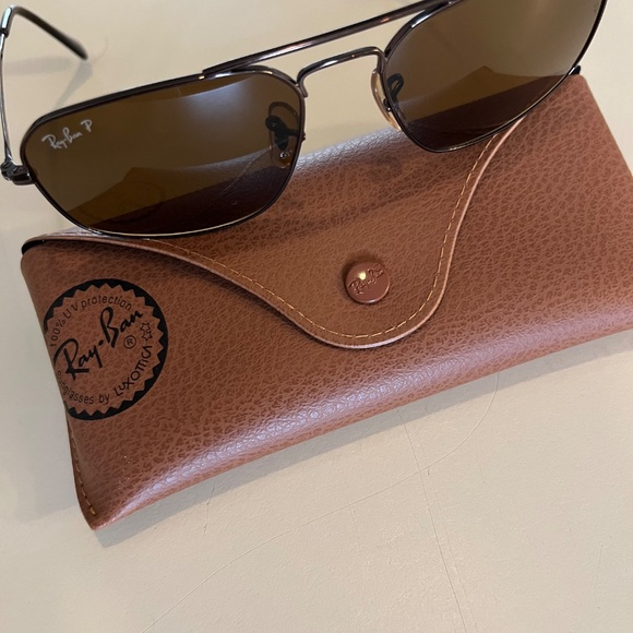 Men’s Ray-Ban’s polarized sunglasses - Picture 4 of 4